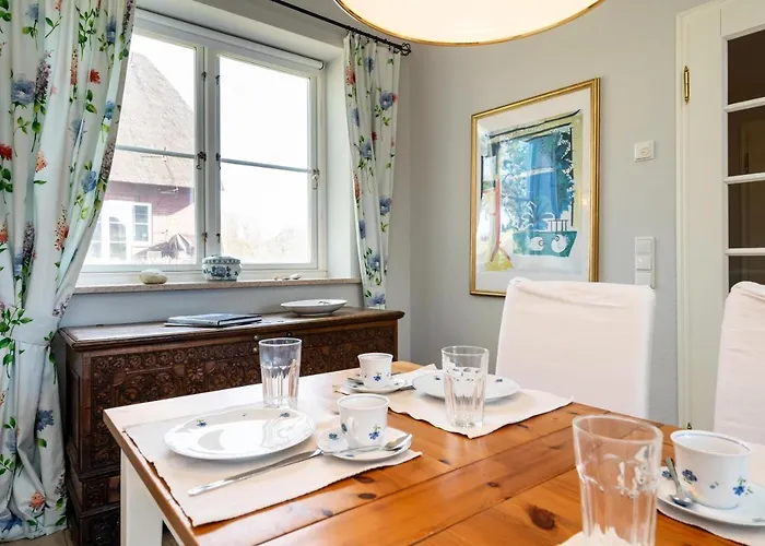 Haus Constanze * List