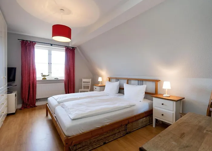 Haus Constanze * List